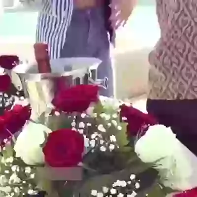 Hardik Pandya proposes to Natasa Video