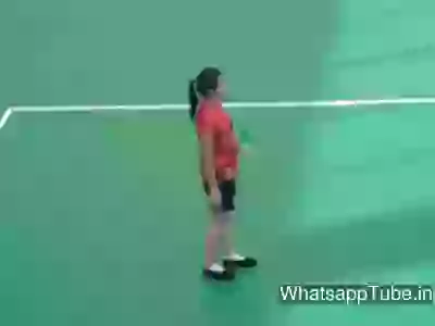 Amazing Girl Glass Bottle Juggling