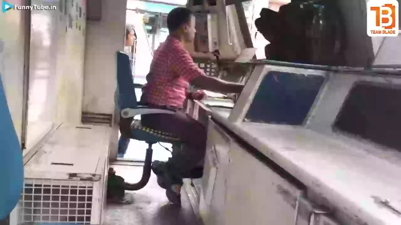 Desi BOY Total chutiyapa with local train driver