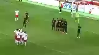 Funny But Amazing Free Kick Strategy