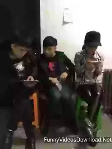 Funny Mobile Crazy Girls Hand Gone Wrong