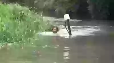 Funny Mud Car People Are Awesome