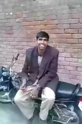 Funny Punjabi singer wants to rap