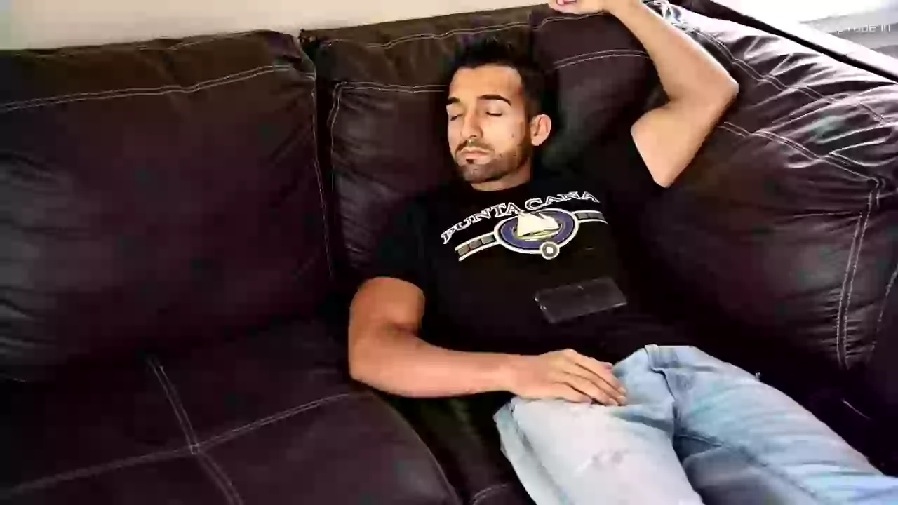 Funny Use Of Finger Lock screen