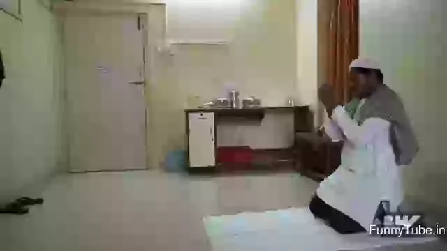 Funny video on Teen Talak Yogi effect