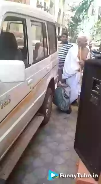 Gandhi Ji and Narendra Modi Spotted Together In Public