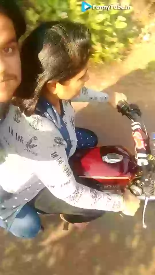 Girlfriend Ne Karayi BF Ko Bike Riding