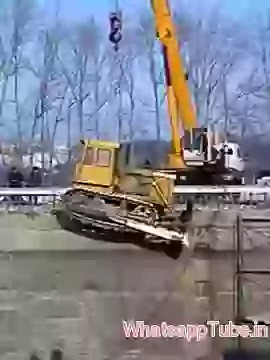 Hillerious Crane Acident