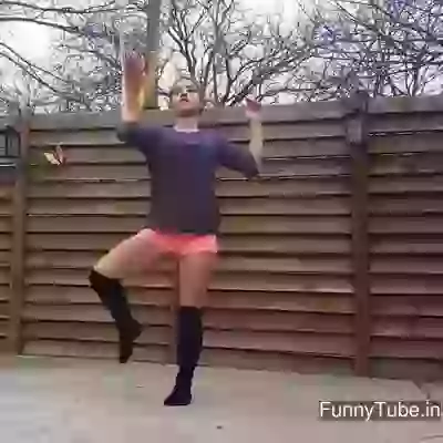 Hot Girl With Faster Ring Juggling