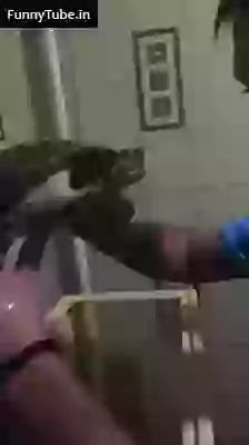 Kabhi Muh Me Mat Lena Ye Kaat Leta Hai LoL