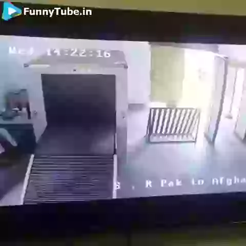 Pakistan Airport Security Check Very Funny