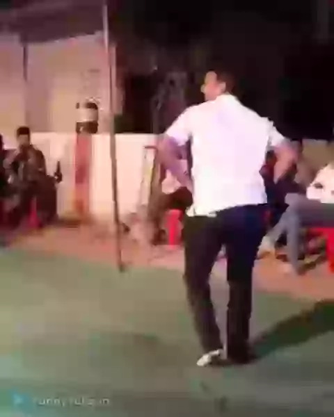 This Guy Lives In 3018 Funny Whatsapp Video Status