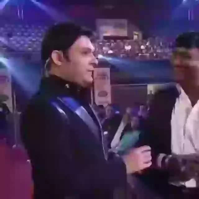 Spent 4 Lakh For Just Watch Deepika Padukone