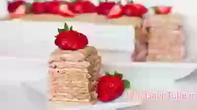 Strawberry Cake Tutorial