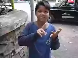 This Little Champ From India Knows All Languages Never Seen School