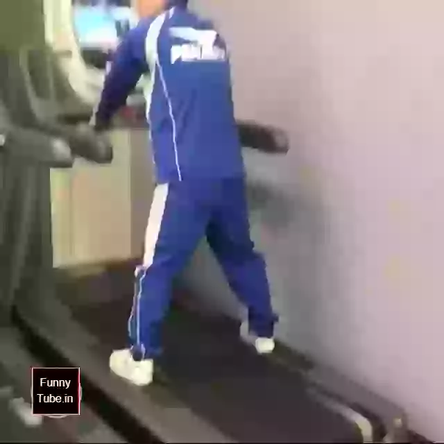 Trademil Pe Pant Nikal Gai Funny Fail Video