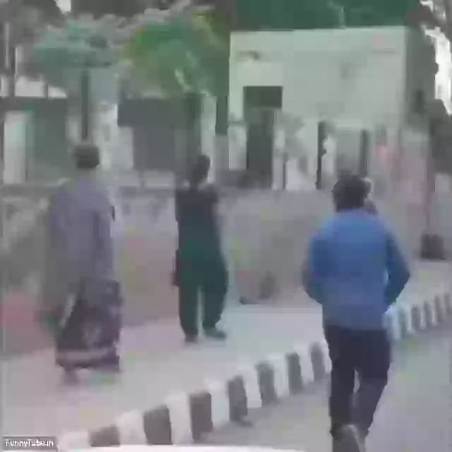 What A Horrible Horn Funny Prank Whatsapp Video