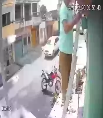 Hahaha Dont Climb Alone Funny Video