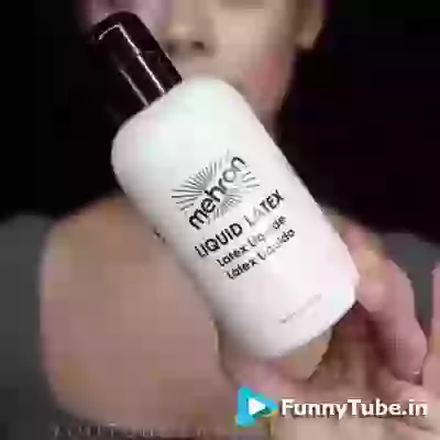 Amazing Girl Make Up Of Neck Cut