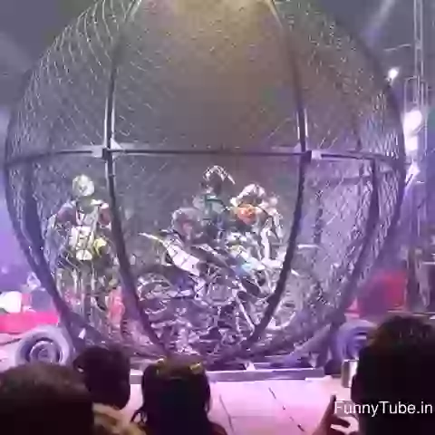 Hillarious stunt of bikers ever seen before