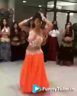 Hot Girl Belly Dance Performance