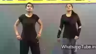 Hot Girl Dancing On Bhangra