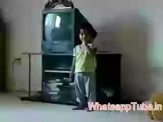 National anthem sung by kid