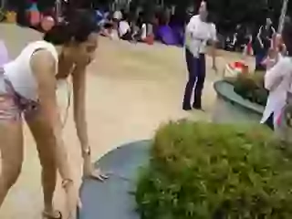 Very Funny Ballon Game :D